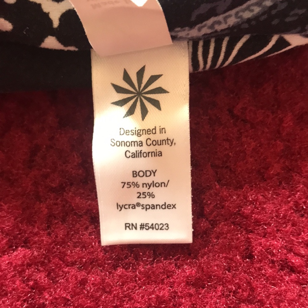 Athleta Patchwork Floral Salutation 7/8 Legging -… - image 8